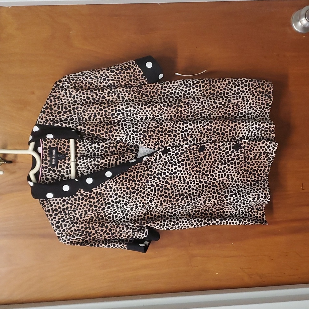 NWT Room Service Top
